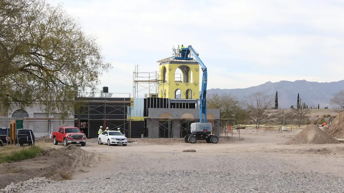 uno de los water parks en cosntruccion CHAPOTEO004