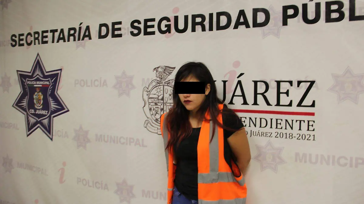detenida por daño a vehiculo