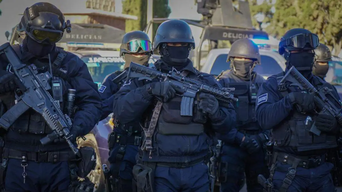AGENTES POLCIACOS