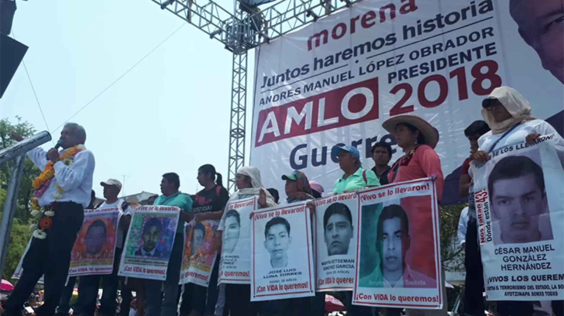 amlo-iguala-43