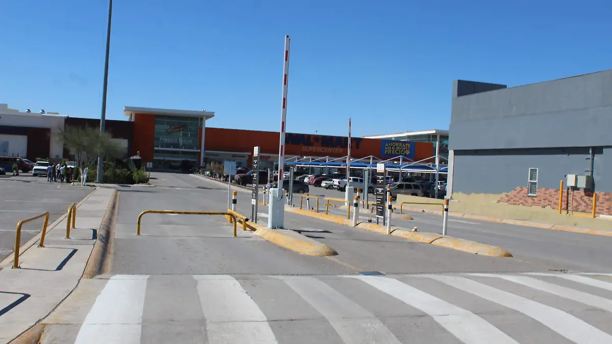estacionamiento de gran patio zaragoza. olga casas (11)