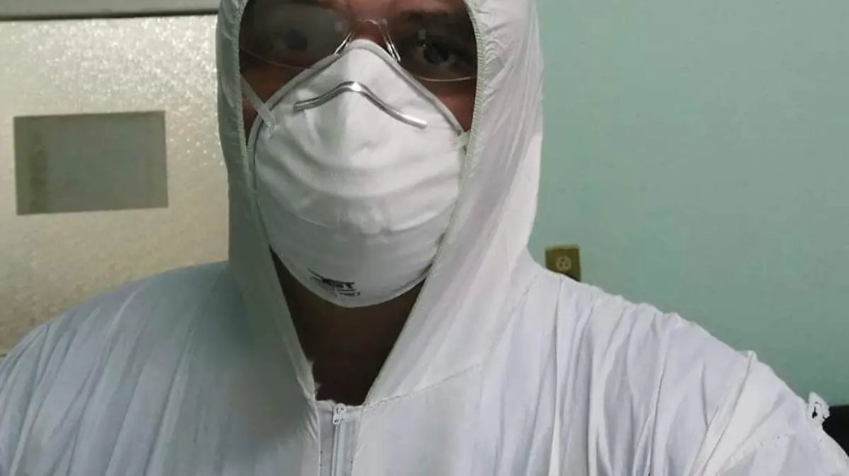  Hugo Sánchez Bustillos, neumólogo y jefe de Servicio de Medicina Interna del Hospital General (HGR) No