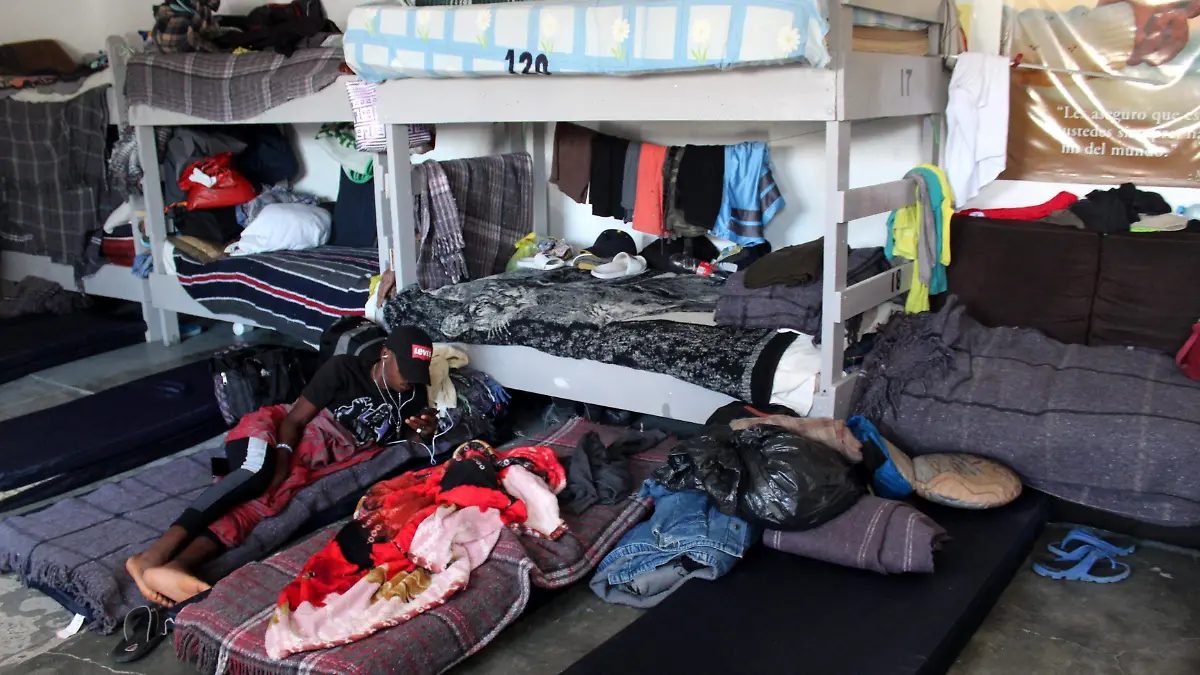 migrantes en el buen pastor. olga casas (8)