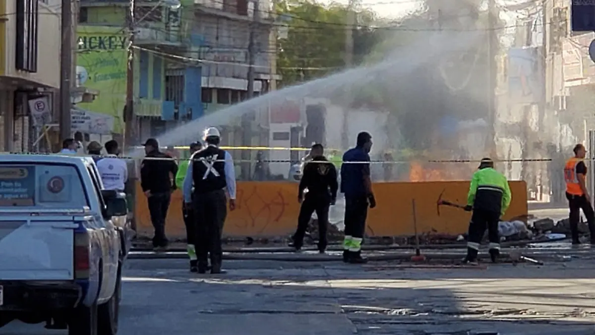 bomberos en el centro