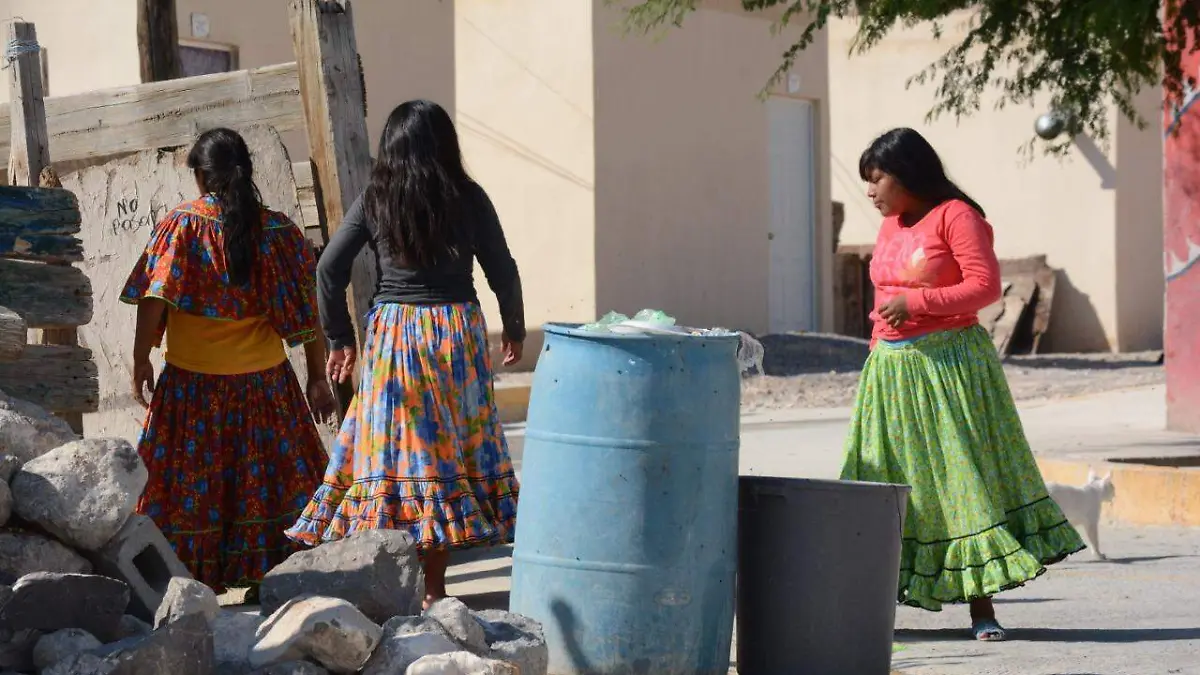 c42fd85f-b129-4b4f-a35f-55c37e615f3a