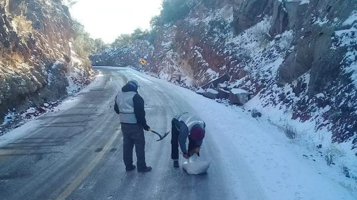 tramo carretero nieve