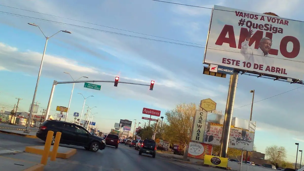 Espectaculares de AMLO