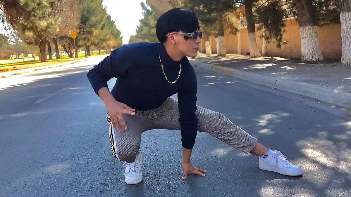 JONATHAN HERNANDEZ 1