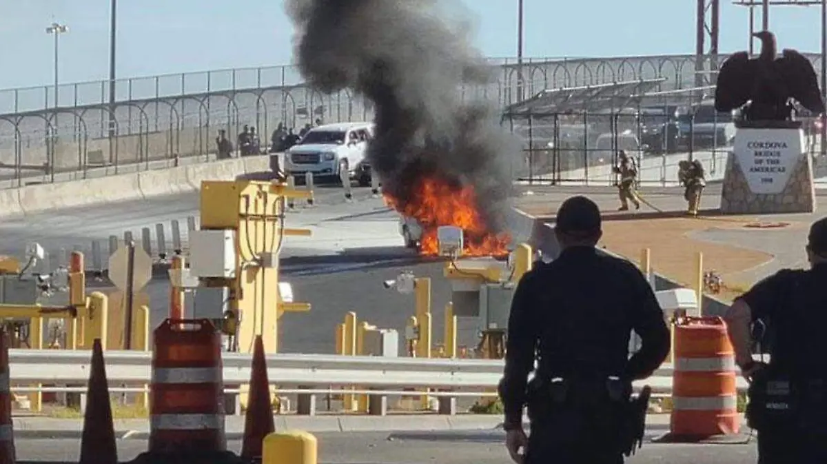 se incendia auto