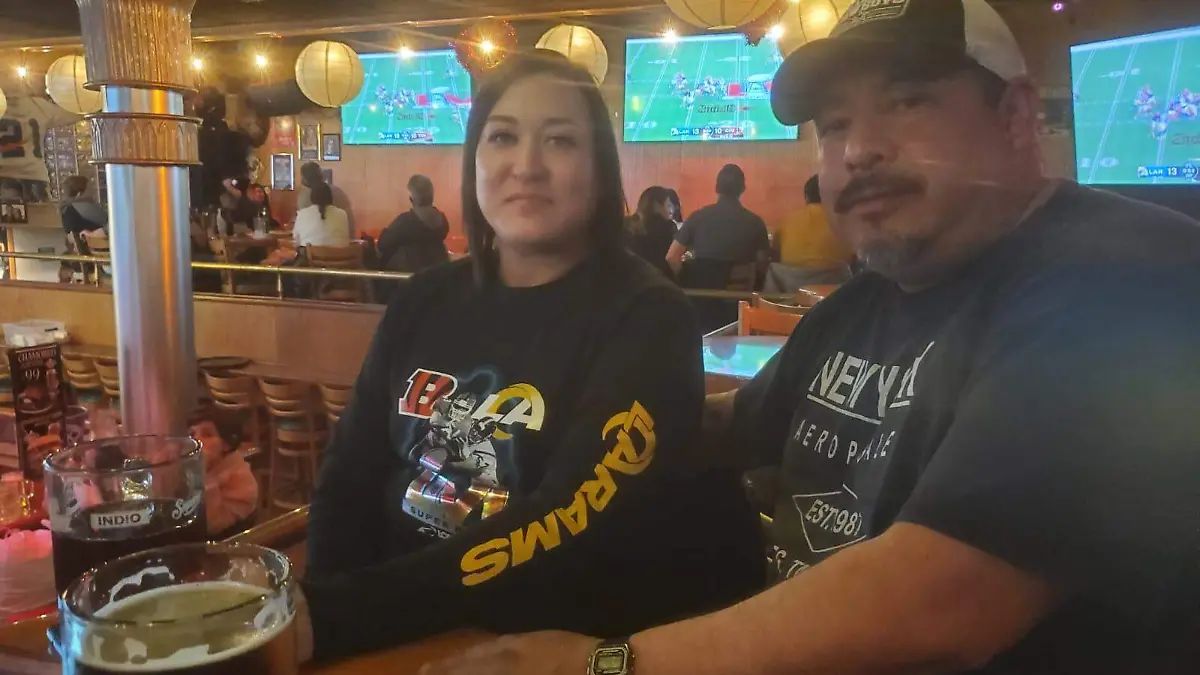 Disfrutan juarenses del Súper Bowl