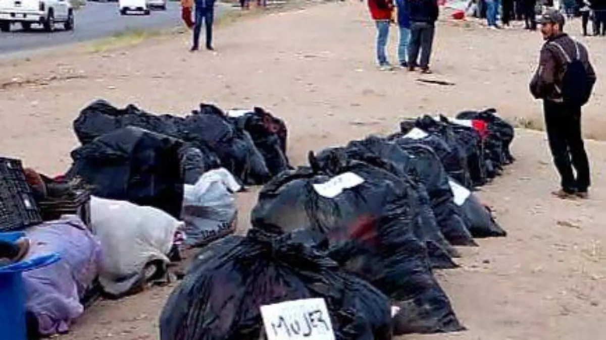 Bolsas de ropa que donaran los migrantes 1