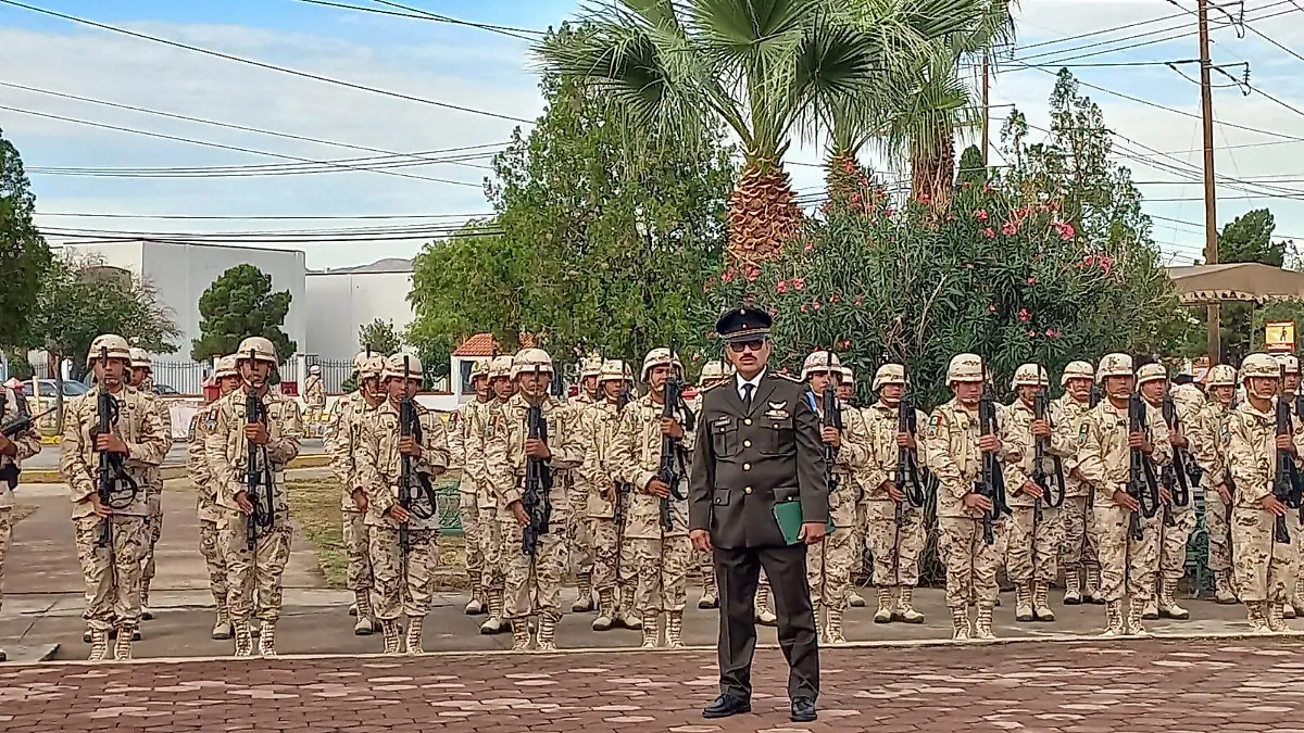 Militares y Guardia Nacional niños héroes 2