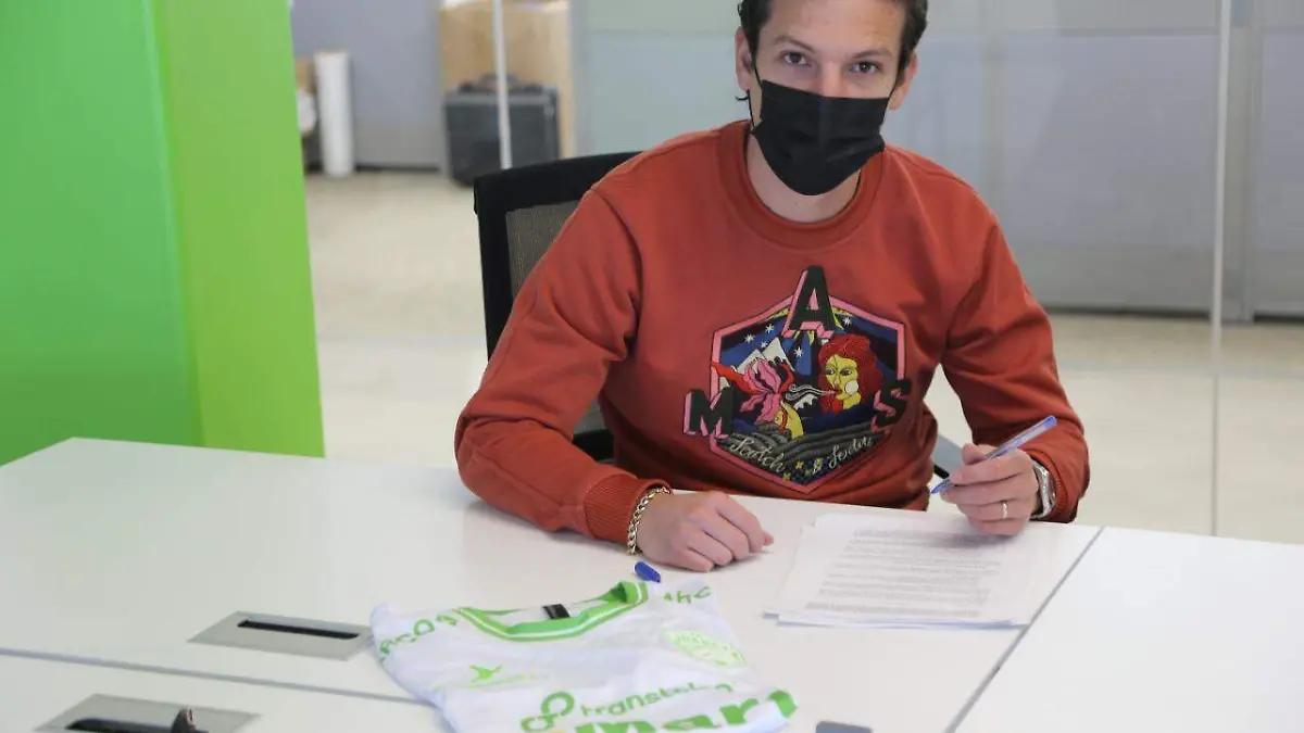 Carlos Fierro nuevo refuerzo de Bravos