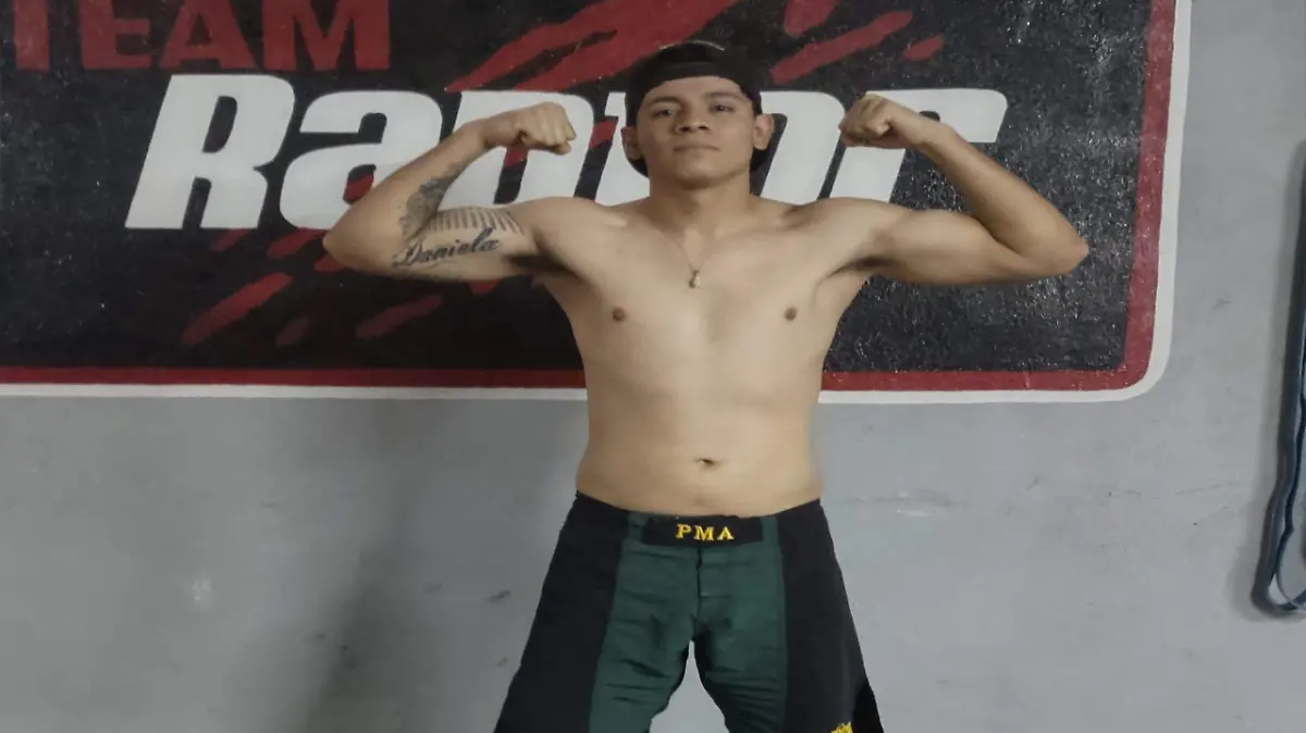 Daniel Cruz debuta en la MMA