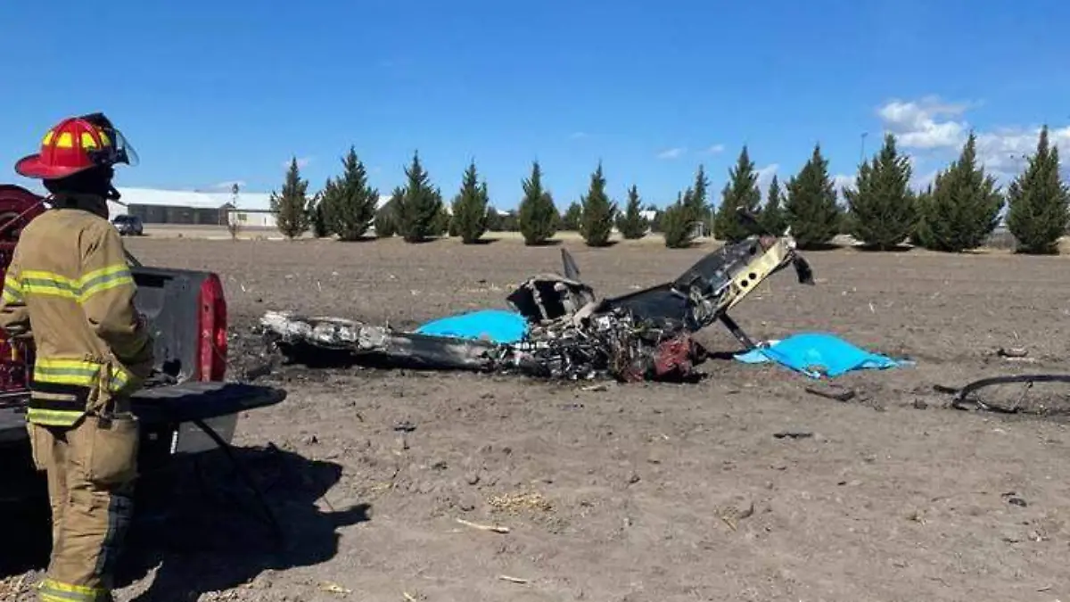 avioneta calcinada en cuauhtémoc