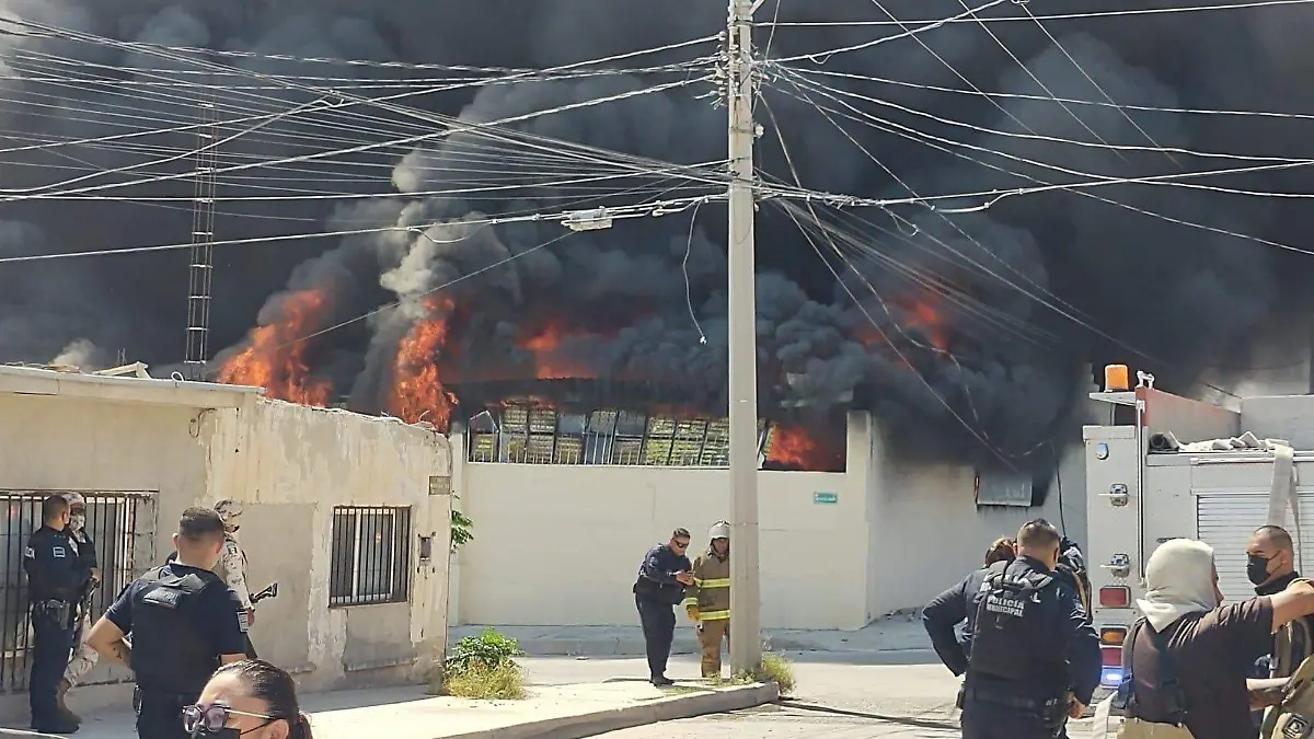 Incendio en recicladora La Cuesta 2