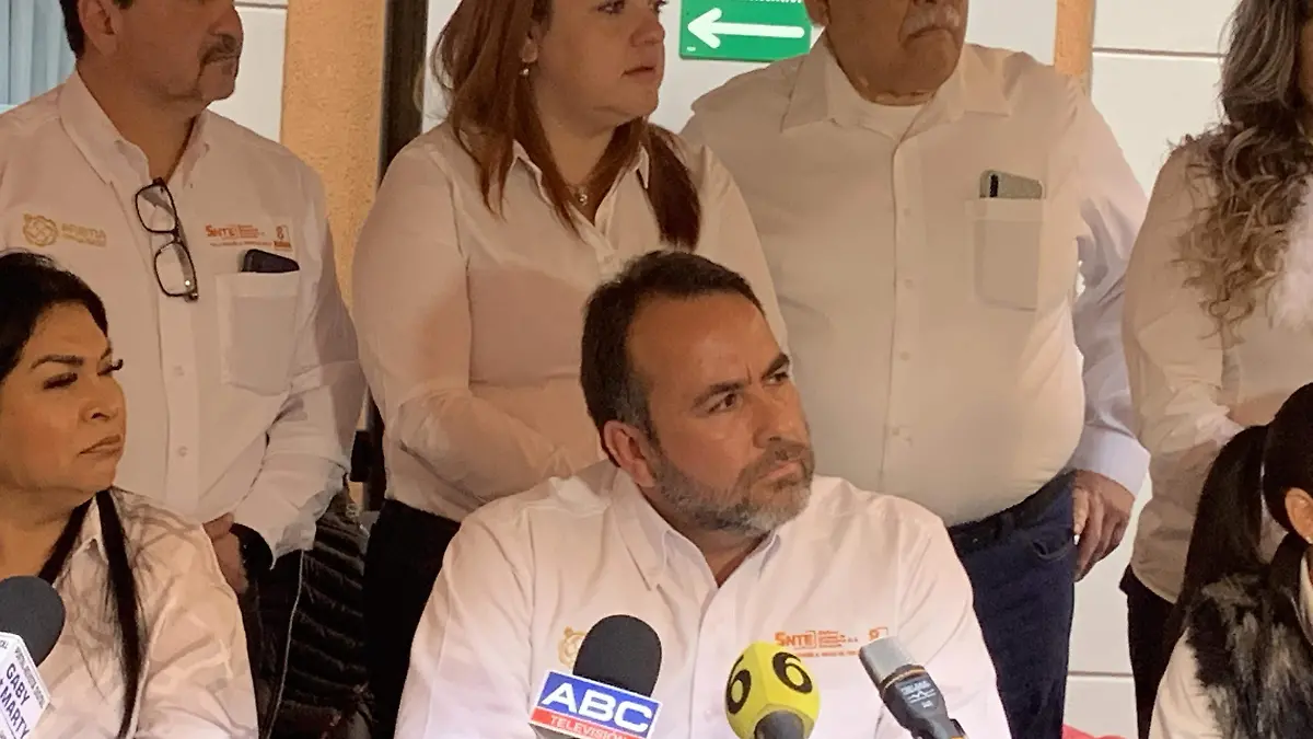 Mtro.Guillermo Sección 8