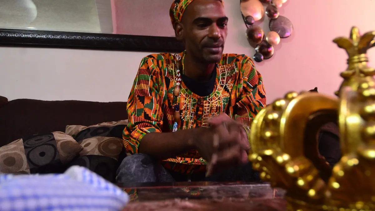 Miguel Valdez de la religión Yoruba