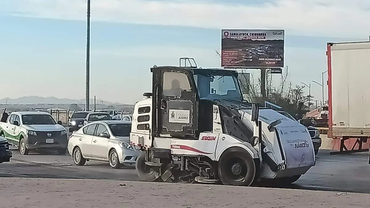 Cruzada por la entrada de la ciudad programa de limpieza 3