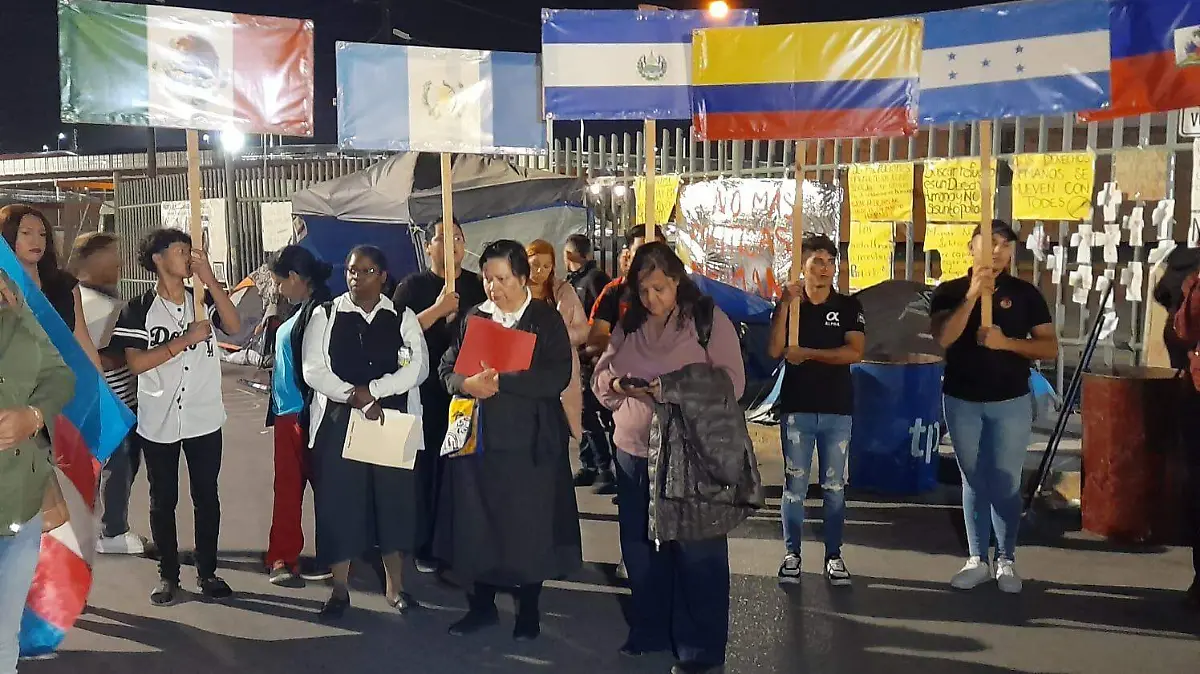Viacrucis en INM