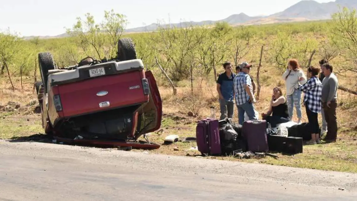 volcadura carretera Juárez-Chihuahua