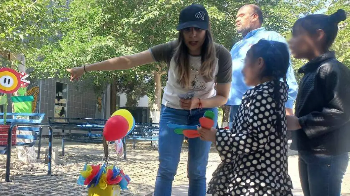 niñas en parque Cental