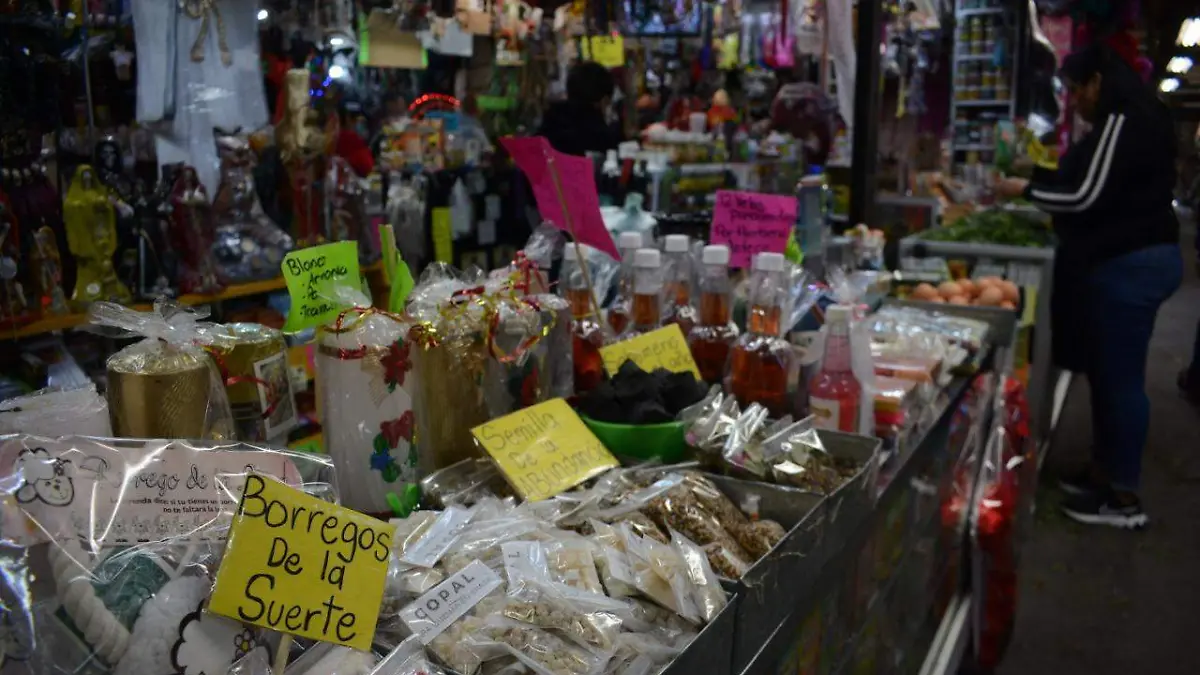 4f3b26ac-2394-4881-8801-627b8c8b168d