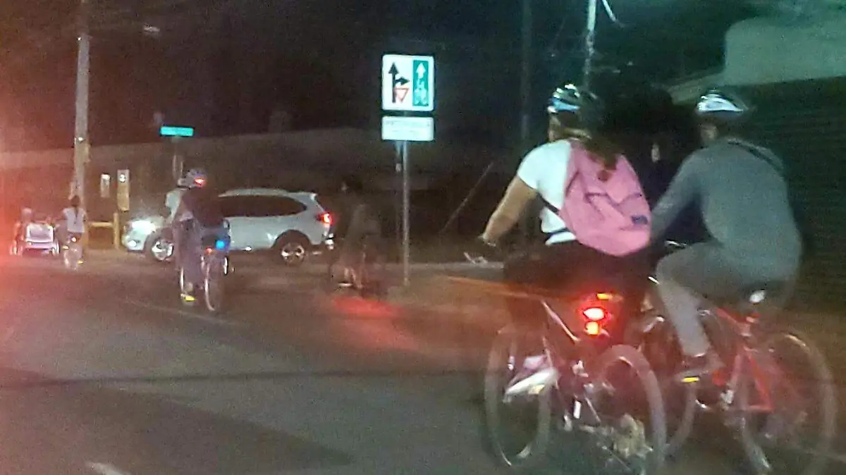 6fa2c123-57b8-409f-9bed-11184bd0eb80