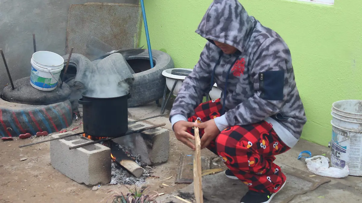 familia sin luz en parajes de san isidro. olga casas (8)