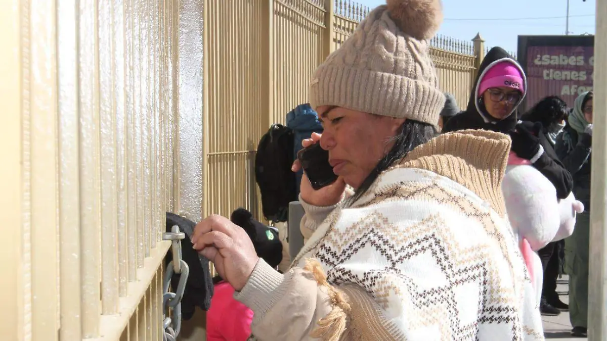 La Sra Margelis de 42 años se quedó fuera tras el cierre de el programa CBPONE