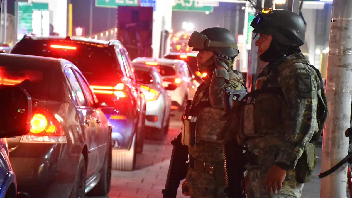 Ejército en puente Santa Fé.