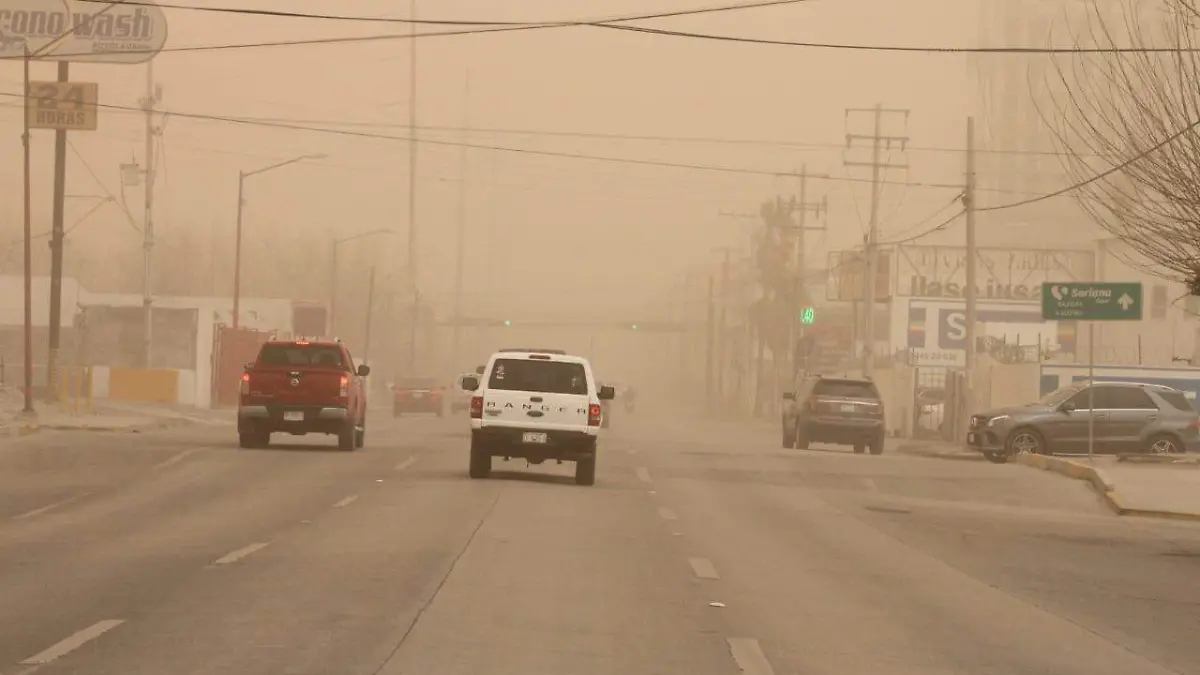 Un tono sepia se aprecio por los aires de este día