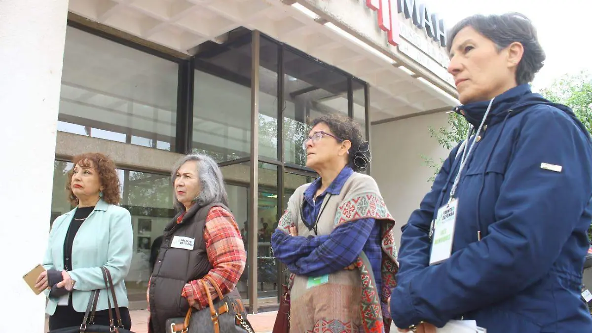 Miembros de el grupo en defensa del Chamizal en el Museo del Chamizal 