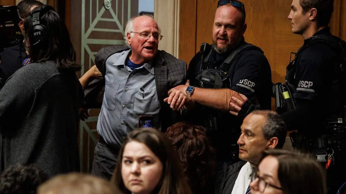 AFP__20250514__2214496719__v1__Preview__HhsSecretaryRfkJrTestifiesOnBudgetDuringHous