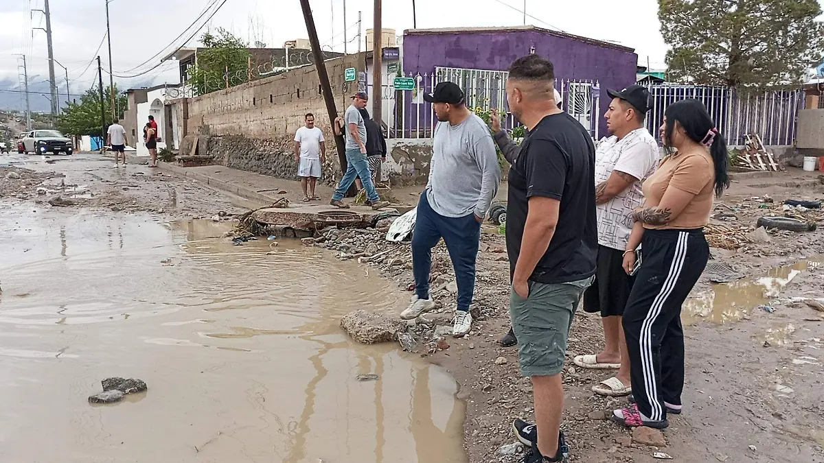 Habitantes de la Colonia Francisco Sarabia experimentaron la madrugada de hoy un suceso que  se repitió  en el 2006