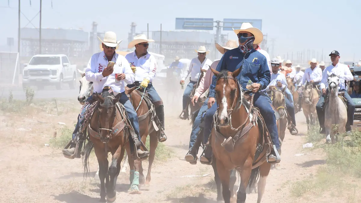 iniciando su recorrido por la carretera Panamericana hacia Ahumada 