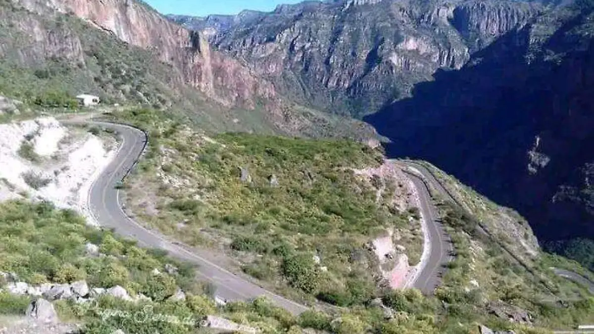 Carretera Batopilas 1