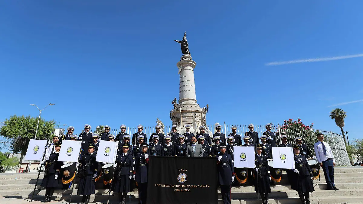 HONORES-A-LA-BANDERA-Y-DESFILE101
