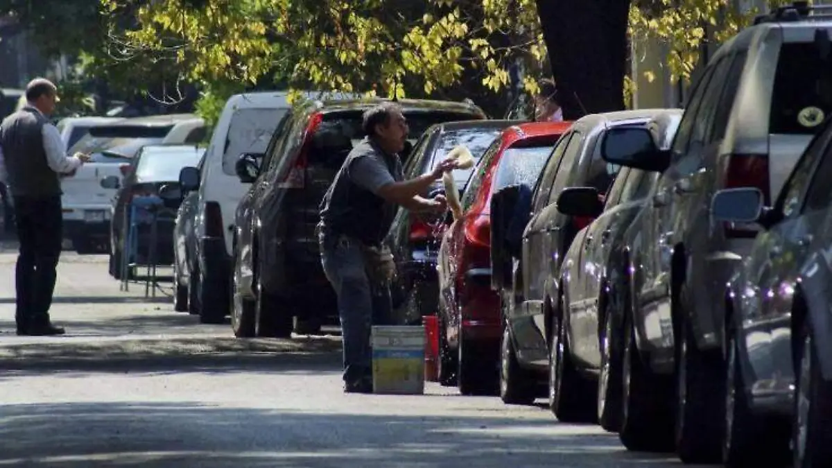 Parqueros cuota fija