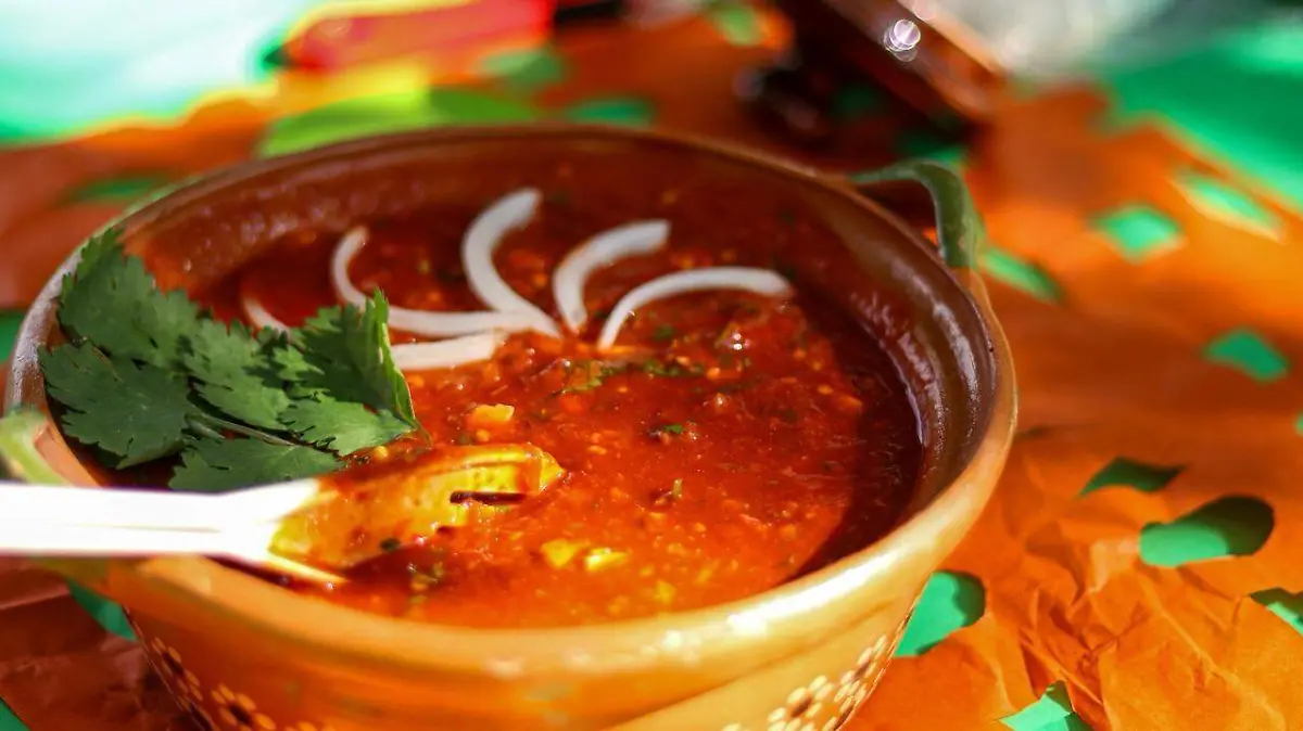 Celebran Fiestas Patrias con sabor y tradición en el “Corredor de las Salsas 2025”