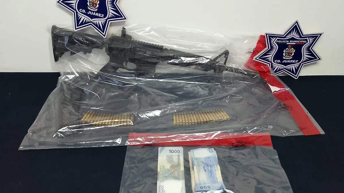 ARMAS Y DINERO