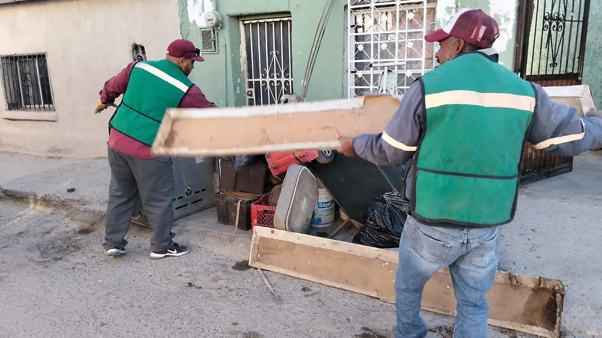 Éxito en el Mega Destilichadero de La Chaveña: vecinos responden con entusiasmo a la jornada de limpieza
