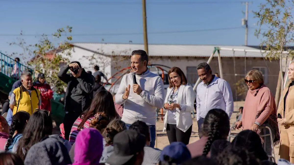Marco Bonilla comparte posada navideña con comunidad evangélica en Ciudad Juárez
