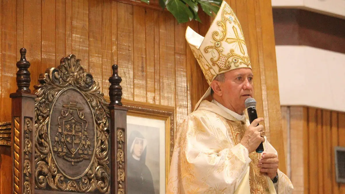 MONSENOR JOSE GUADALUPE TORRES CAMPOS