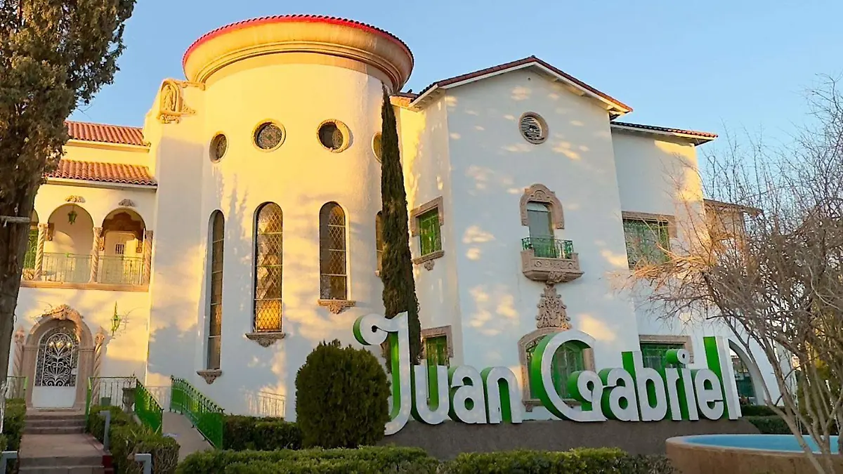 Homenaje póstumo a Juan Gabriel