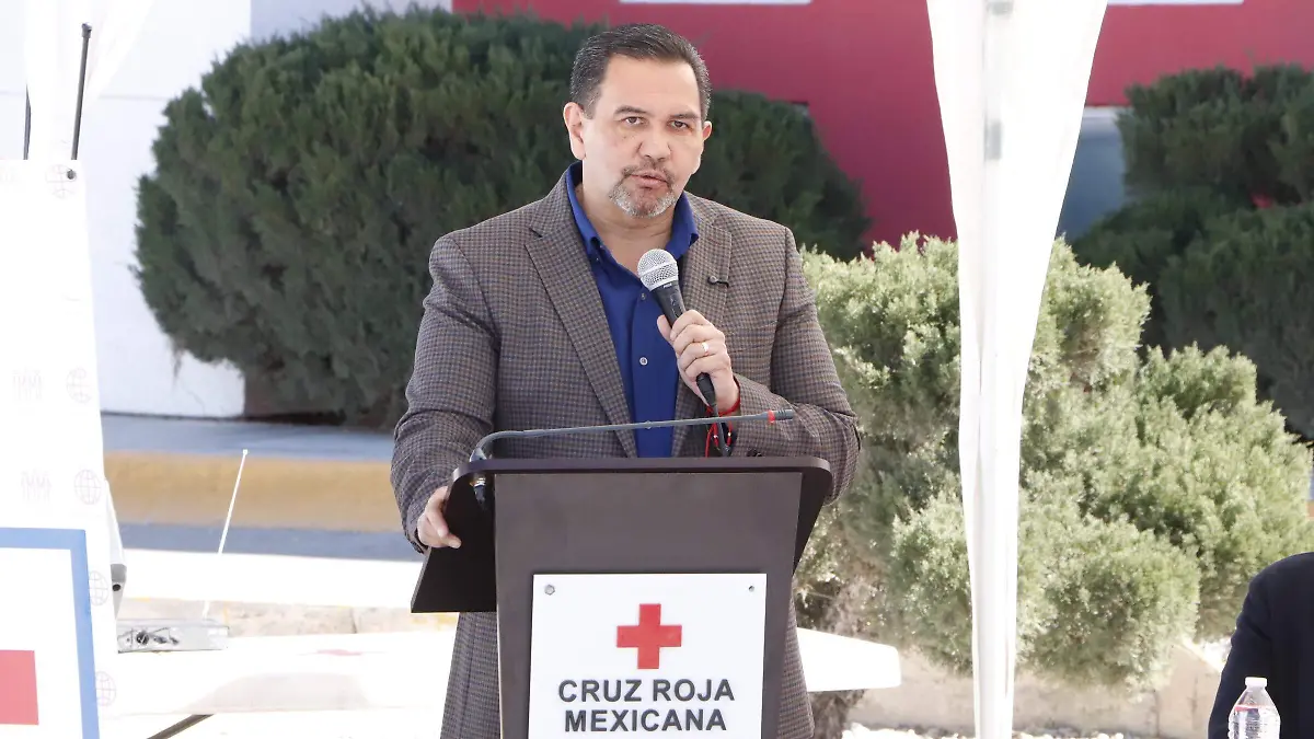 Entregan paneles solares en la Cruz Roja