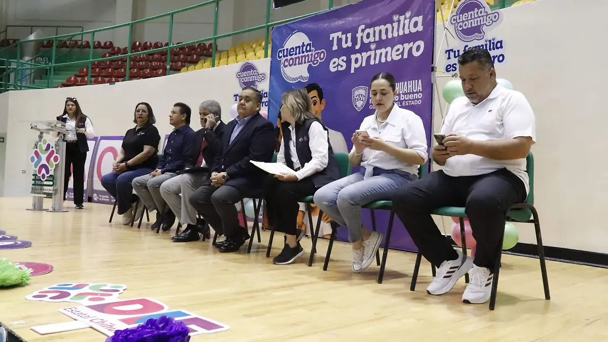 Evento en conmemoración del día de la Familia en las instalaciones del Gimnacio de bachilleres organizado por el DIF Municipal 