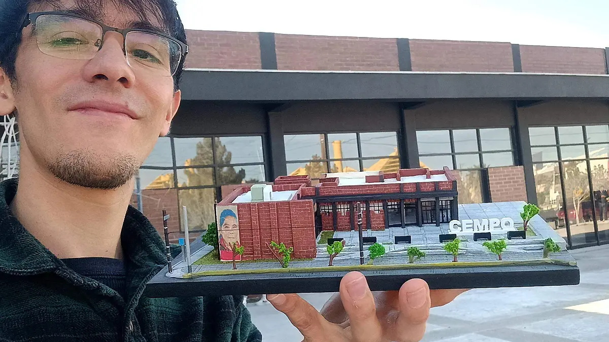 adrian reyes artista