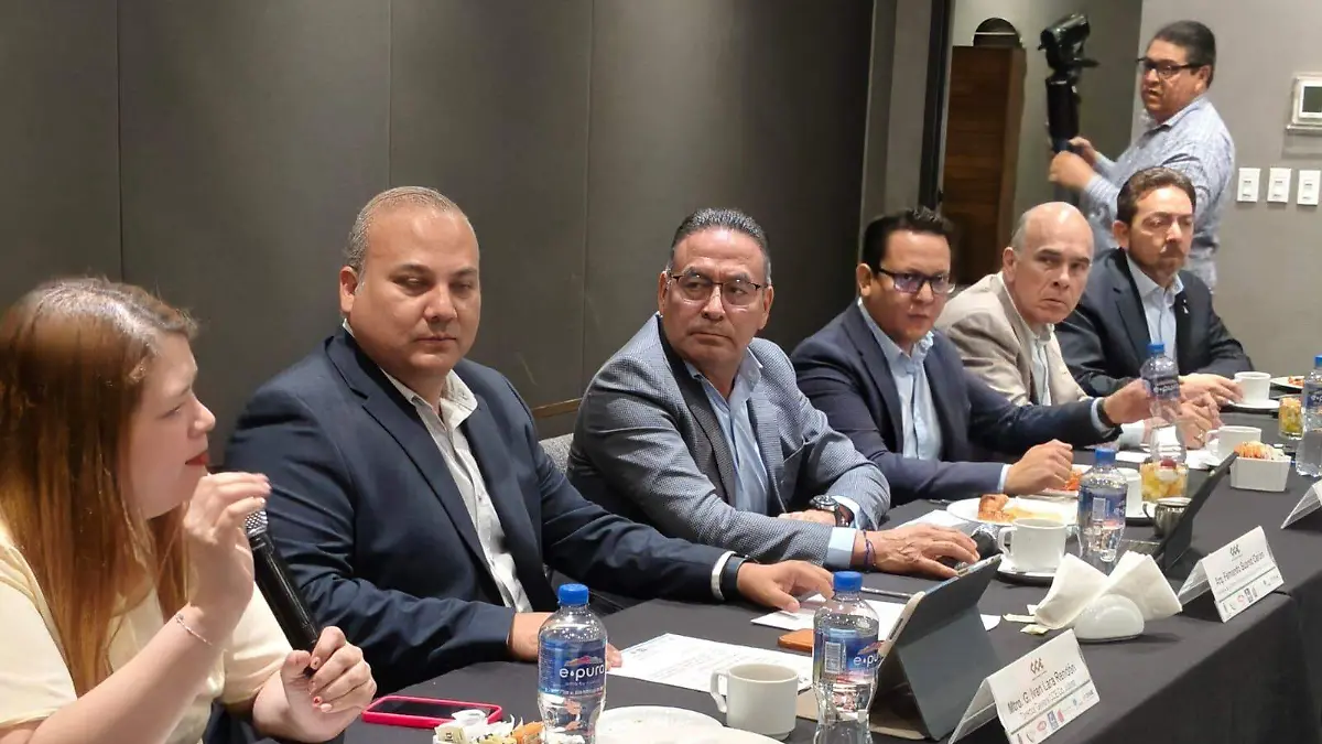 Exponen en el CCE el proyecto de Polo de Desarrollo de San Jerónimo