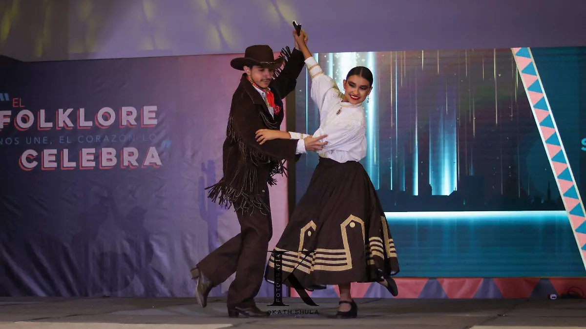 Danza folklórica